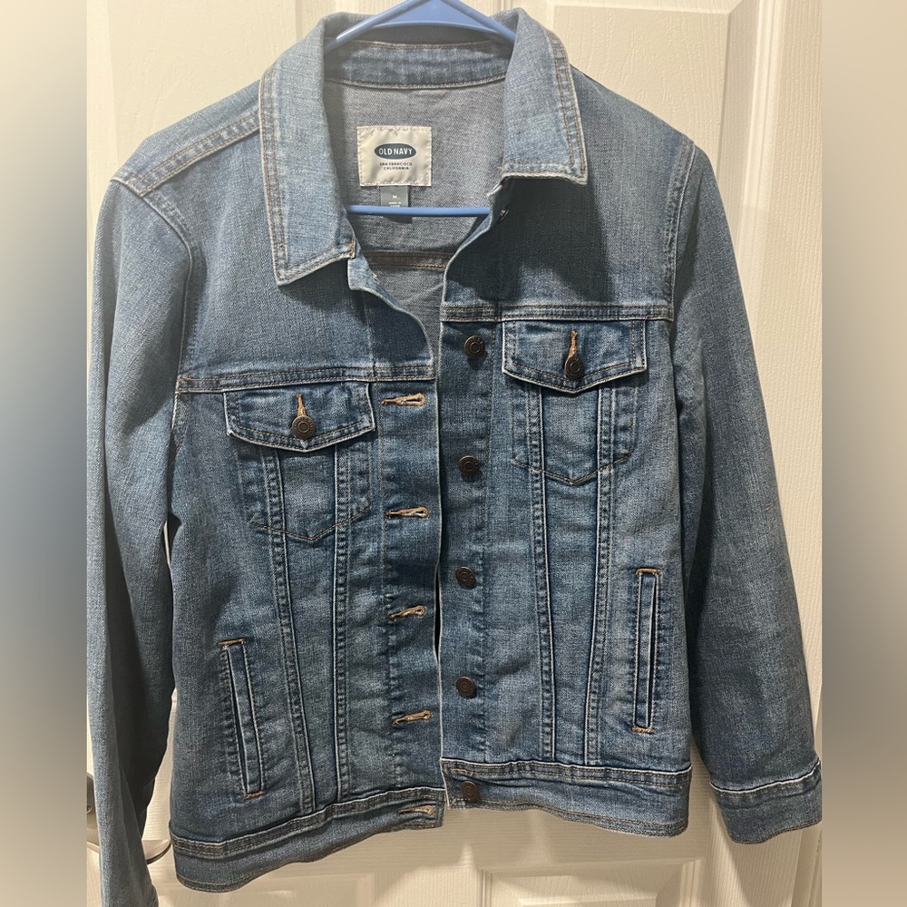 Old Navy Women’s Jean Jacket size Medium Blue